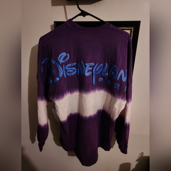 NWT Disney 30th Anniversary Paris Spirit Jersey Slinky Earrings - Picture 5 of 7